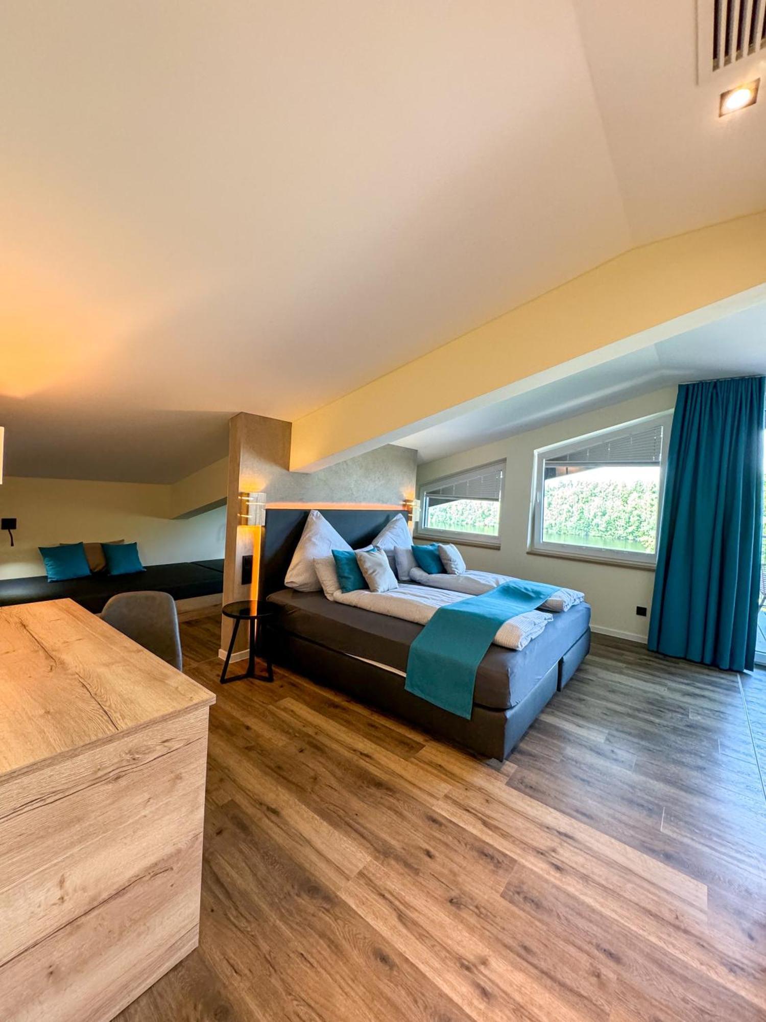 Veenland Hotel Haren Esterno foto