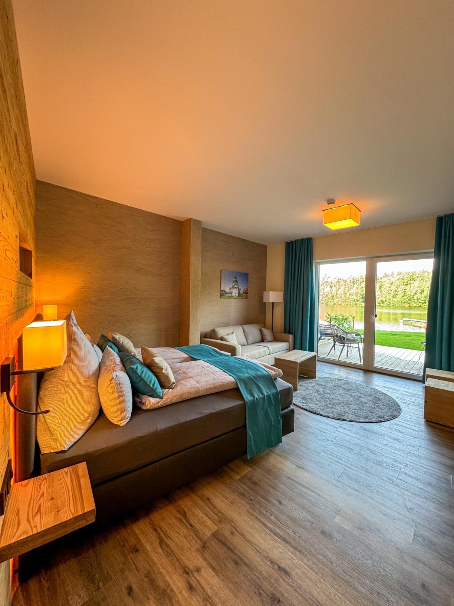 Veenland Hotel Haren Esterno foto
